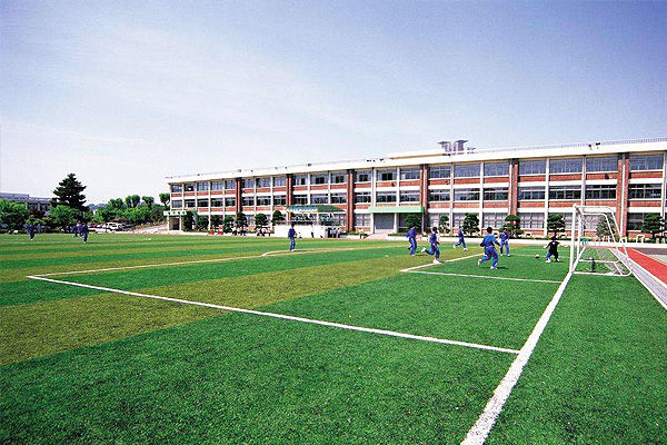 山西长治一学校供暖2台1.4MW燃气真空热水锅炉